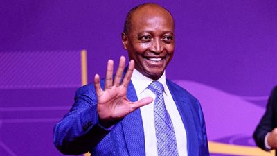 «هيكسب تزكية»، موتسيبي المرشح الوحيد لمنصب رئيس الاتحاد الإفريقي لكرة القدم