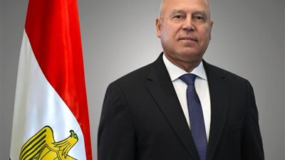 نائب رئيس الوزراء: إصدار 2715 رخصة تشغيل لإقامة منشآت صناعية جديدة