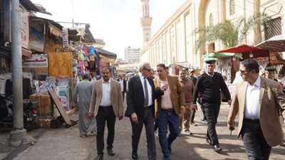 من مسجد السيد البدوي، محافظ الغربية يعد بتحويل طنطا لوجهة عالمية