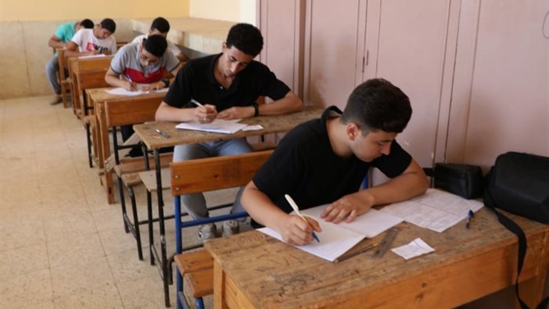 امتحانات الدبلومات الفنية