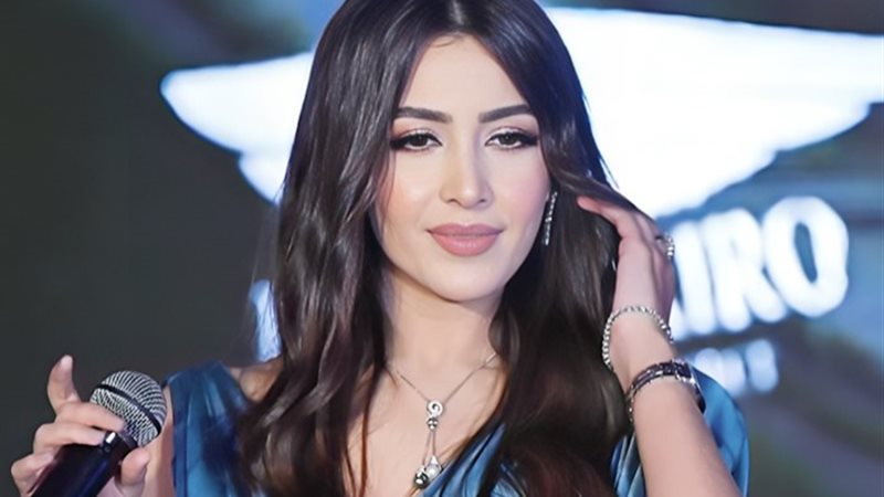 الفنانة جنات