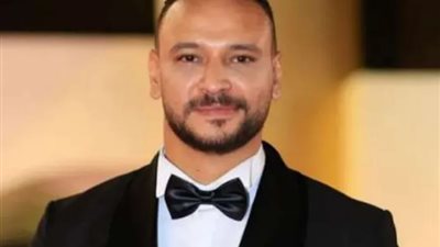 بعد عمه، الموت يعمق أحزان أحمد خالد صالح بوفاة خالته