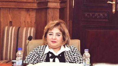 طلب إحاطة لوزير السياحة والآثار بشأن تكسير أحجار الأهرامات