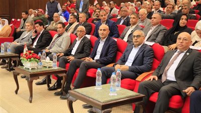 وزير التربية والتعليم يلتقي كوادر شمال سيناء بالمدينة الشبابية بالعريش