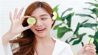 بخيار ونشا، وداعا للهالات السوداء والتجاعيد