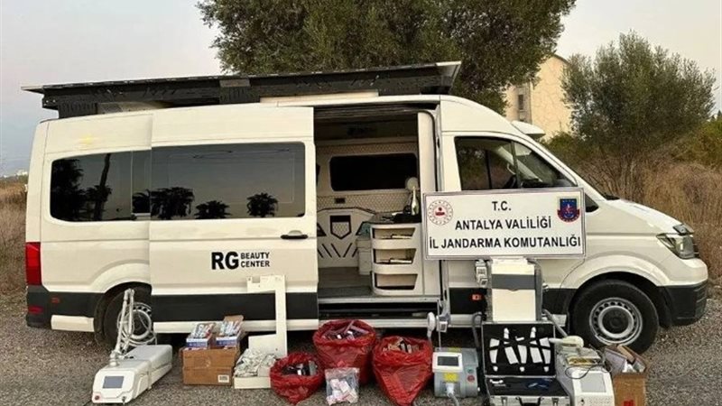 عيادة تجميل متنقلة