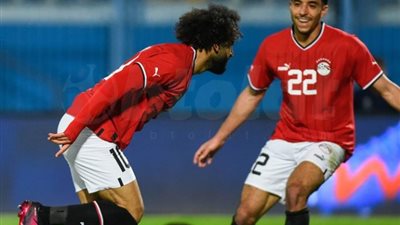 هل ينفذها؟ نصيحة من صلاح لـ«مرموش» لاستمرار التألق في أوروبا