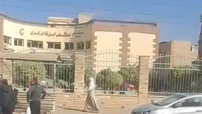 خروج جثمان لاعب كفر الشيخ من مستشفي الزرقا المركزي لمثواه الأخير