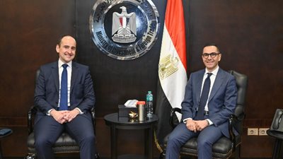 وزير الاستثمار يبحث مع شركة Lazard Freres SAS التعاون في التخطيط وإدارة المحافظ