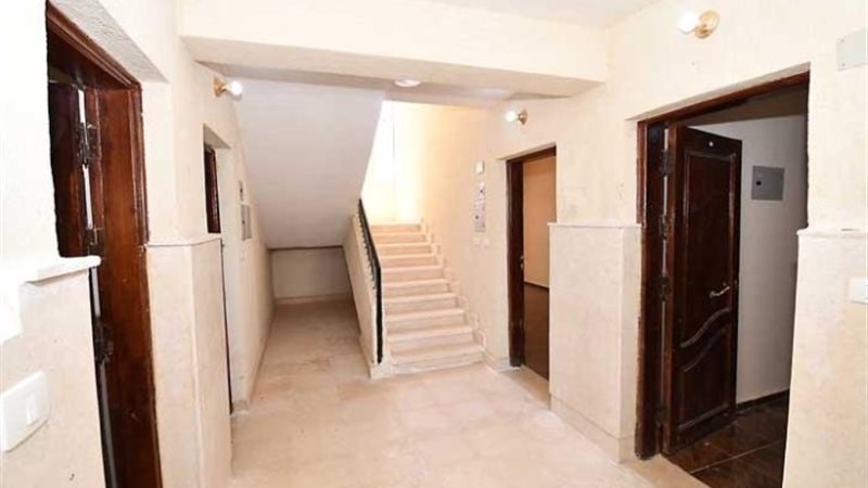 شقق الإسكان الاجتماعي