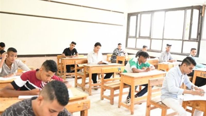 ضوابط الترشح للعمل في كنترولات امتحانات الدبلومات الفنية