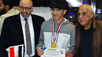 الزمالك يكرم أعضاء الجمعية العمومية المتميزين بحضور حسين لبيب