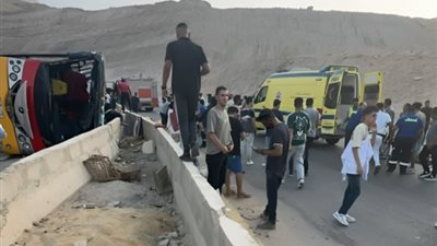 «كانوا رايحين الدير» إصابة 50 شخص في انقلاب أتوبيس بطريق الزعفرانة