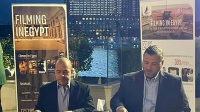 توقيع بروتوكول بين لجنة مصر للأفلام ورابطة مديري مواقع التصوير بالعالم