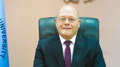 جامعة سوهاج ضمن أفضل جامعات العالم في إجراء الأبحاث بينية التخصصات