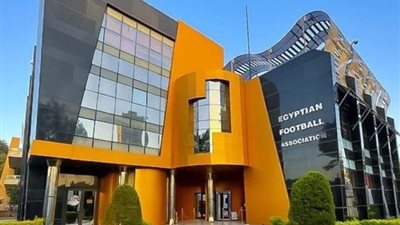 دورة تدريبية لمخرجي ومصوري التلفزيون لتعزيز التعاون مع حكام VAR
