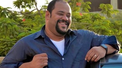 بعد الإشادة به، محمد ممدوح لـ أحمد حلمي: شهادة كبيرة أوي