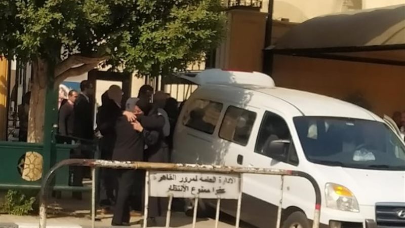 جنازة والدة مي عز الدين