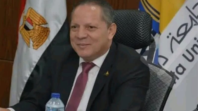 الدكتور حمدان ربيع رئيس جامعة دمياط