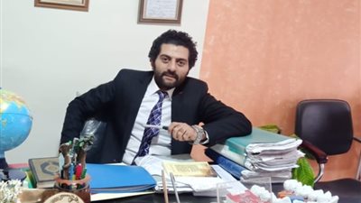 محمد كامل الباز يكتب.. رسالة من أبناء العم سام إلى (جروب الماميز)