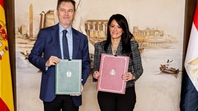 وزيرة التخطيط تناقش مع سفير إسبانيا خطط تعزيز الشراكات بين البلدين