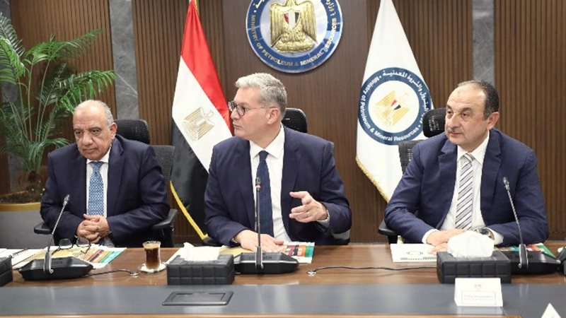 وزير البترول