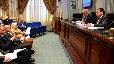 «زراعة النواب» توصي بإعادة النظر في استثناء مشروعات الصحة والتعليم من البناء على الأرض الزراعية