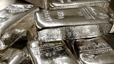 ارتفاع أسعار الفضة مع تصعيد الحرب بين روسيا وأوكرانيا