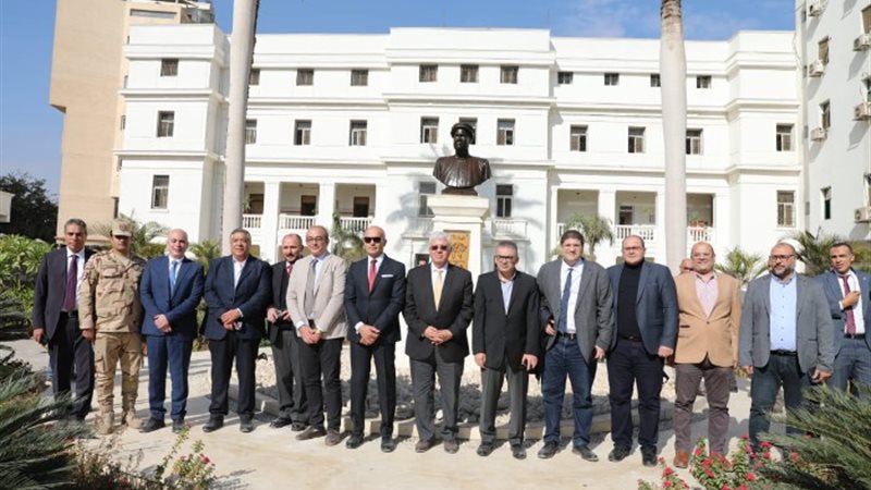المدينة الطبية بجامعة عين شمس