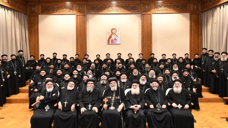 البابا تواضروس الثاني يلتقى بمجمع كهنة ببا والفشن