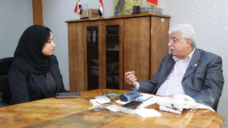 رئيس غرفة الصناعات الهندسية مع محررة موقع الجمهور