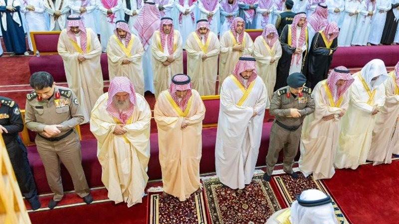 الشعب السعودي يلبي دعوة الملك لـ صلاة الاستسقاء