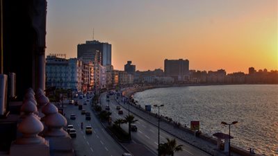 حالة الطقس في الإسكندرية غدًا، مائل للبرودة وفرص لسقوط أمطار