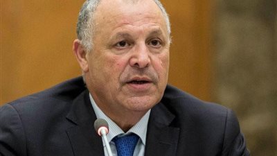 هاني أبو ريدة يحسمها: رئيس لجنة الحكام القادم «أجنبي»