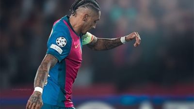 رافينيا يرفض التأخر ويمنح برشلونة التعادل أمام لاس بالماس (فيديو)