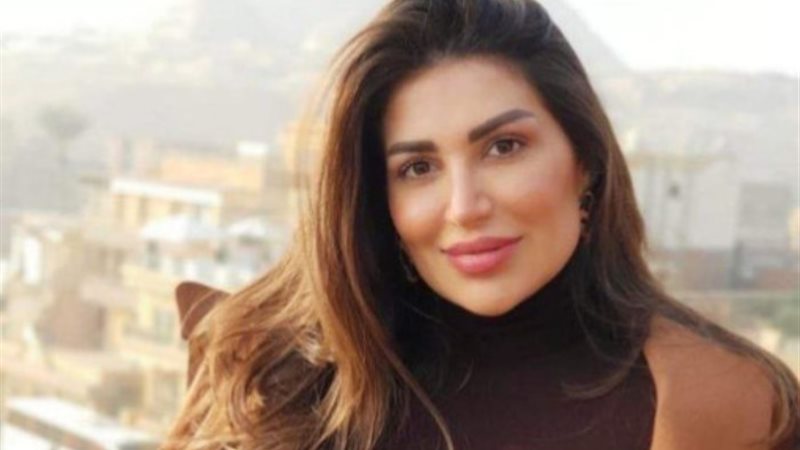 سارة نخلة