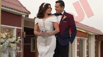 محمد الجارحي ونقيب الإعلاميين في حفل زفاف ريهام عياد (صور)