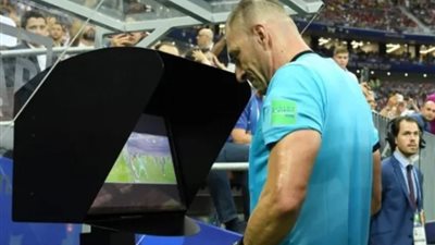 بعد موافقة الفيفا، ما هو «نظام FVS» بديل تقنية الفيديو (VAR)