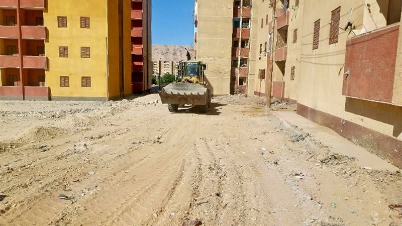 جانب من أعمال التطوير بحي الكوثر