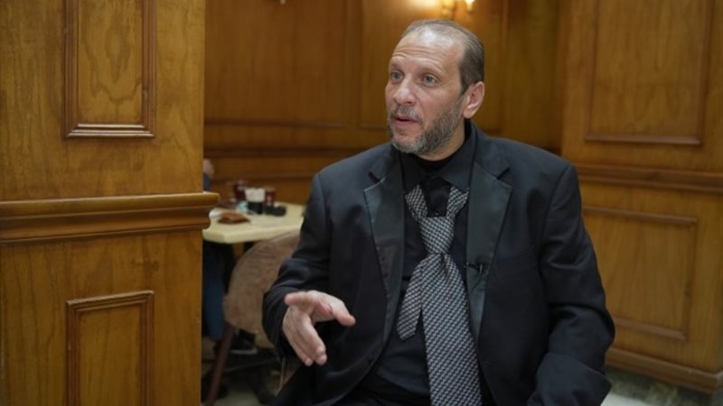 الكاتب ناصر عبد الرحمن