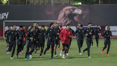 الأهلي يخوض مرانه الأخير في التتش قبل السفر إلى جنوب إفريقيا