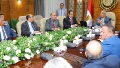 بدء تشغيل مكاتب الإفراج الجمركي بالموانئ طوال الأسبوع بدءا من الجمعة المقبل