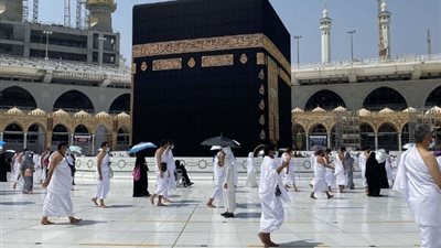 ضبط 7 شركات وهمية للنصب علي راغبي الحج