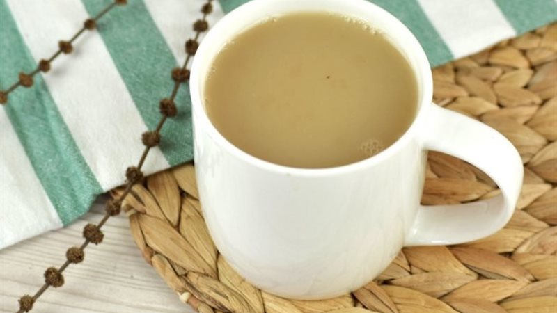 الشاي باللبن