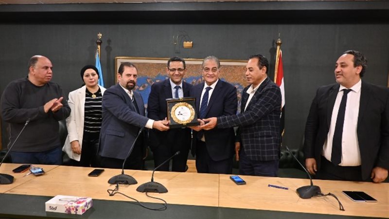 نقابة الصحفيين تُكرم الإعلامي أسامة كمال