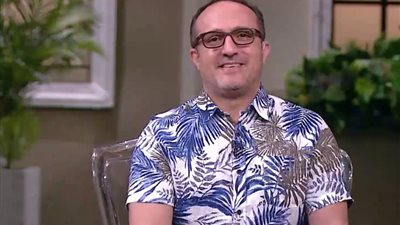 «ايه اللي جابك هنا»، شريف مدكور يتعرض لموقف محرج خلال صلاة الجمعة