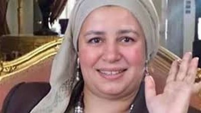سبتمبر ولا ديسمبر، تضارب في موعد عيد ميلاد الفنانة عبلة كامل