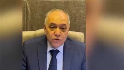 رئيس الحكومة السورية يصل مكتبه وسط حماية الفصائل المسلحة (فيديو)