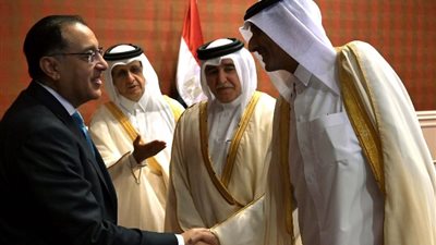 رجال الأعمال القطريين يطالبون بالحصول على الرخصة الذهبية من مصر