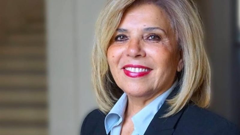السفيرة مشيرة خطاب